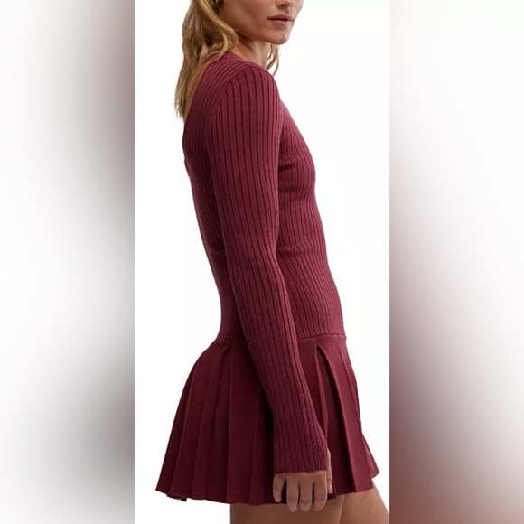 Free People
Women's Emmy Ribbed Knit Pleated A-Line Mini Dress Sz L NWT - Picture 3 of 10